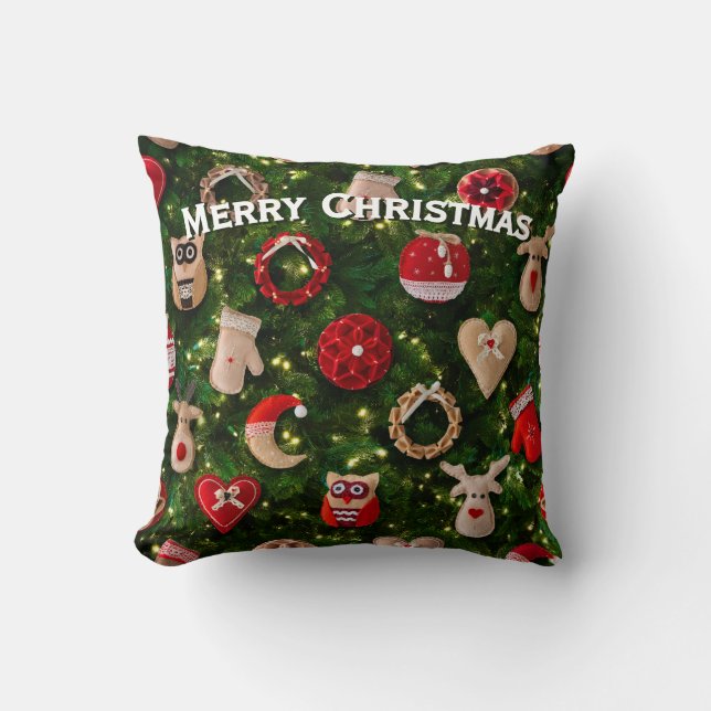 Christmas tree with felt toys cushion (Front)