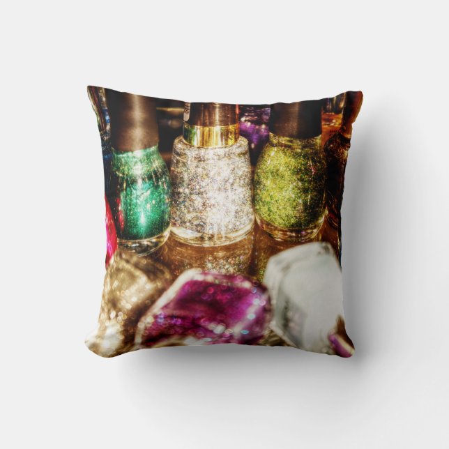 Chromatism pillow (Front)