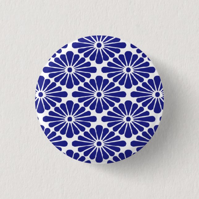chrysanthemum petals badge (Front)