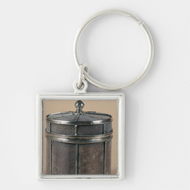 Cigarette box with shagreen sides, 1928 key ring (Front)