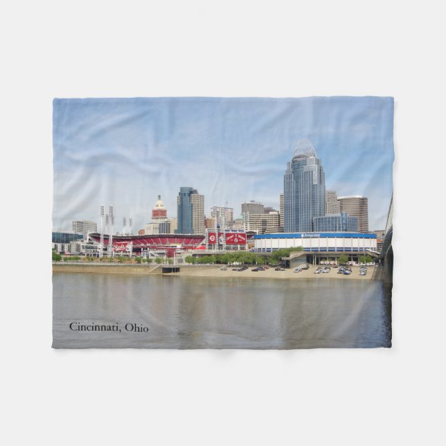 Cincinnati, Ohio fleece blanket (Front (Horizontal))
