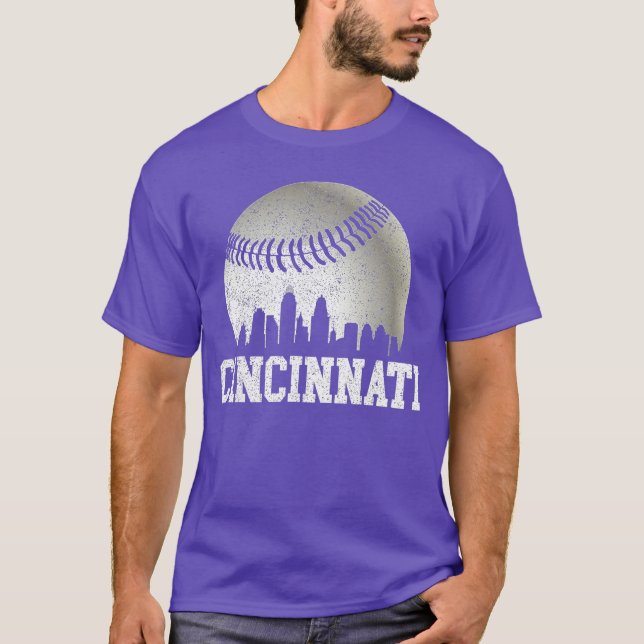 Cincinnati Vintage Baseball Distressed Gameday Ret T-Shirt (Front)