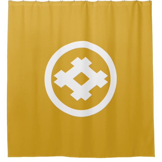 Circle around a lattice shower curtain (Front)