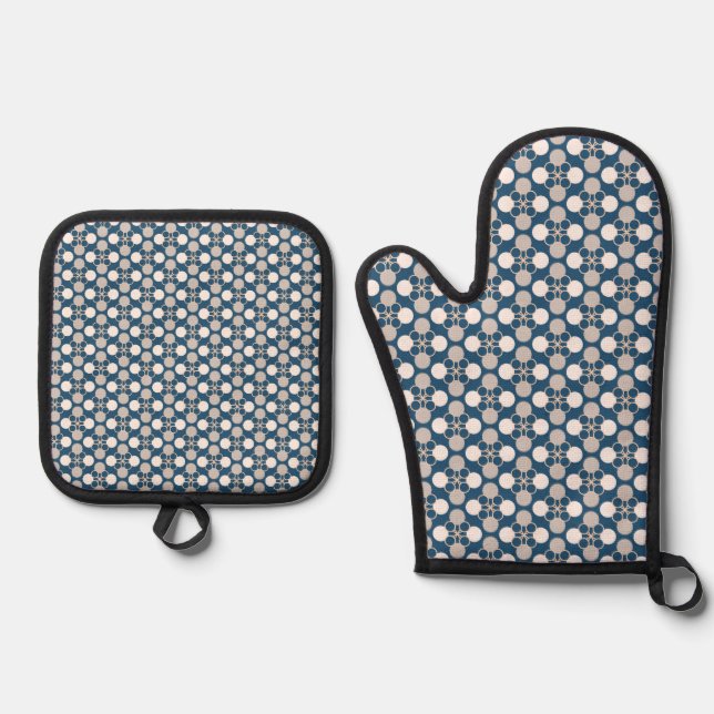 Circle Geometry Oven Mitts & Pot Holders Set (Front)