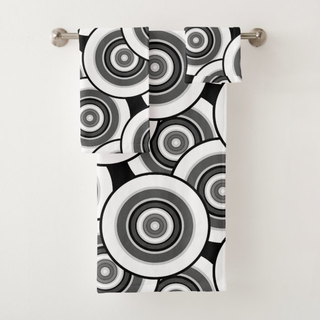 Circles and rings geometric black and white patter bath towel set (Insitu)