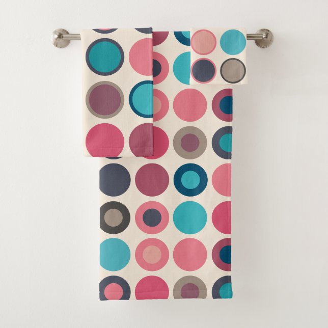 Circles of the Horizon 3  Bath Towel Set (Insitu)