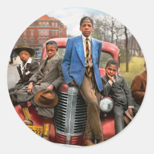 City - Chicago, IL - Me and the boys 1941 Classic Round Sticker