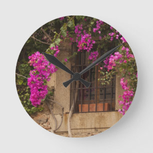Ciudad Monumental, flower-covered buildings Round Clock