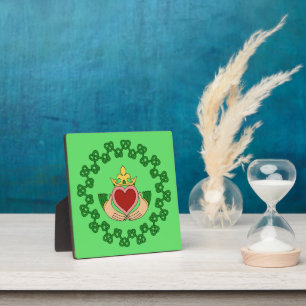 Claddagh and Green Knotwork Plaque