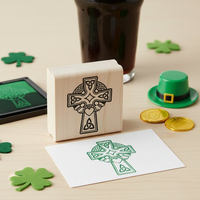Claddagh Cross Wood Art Stamp (Claddagh Cross Wood Art Stamp)