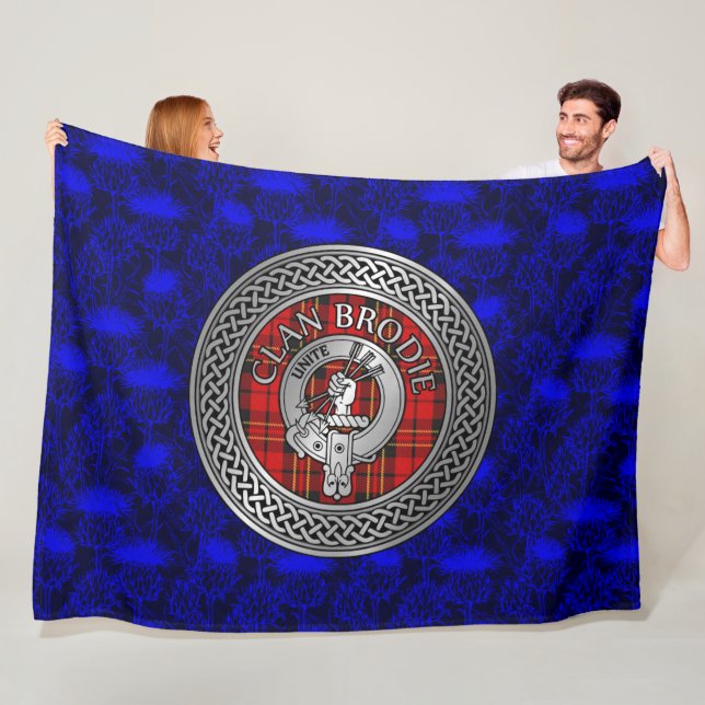 Clan Brodie Crest & Tartan Knot Fleece Blanket (In Situ)