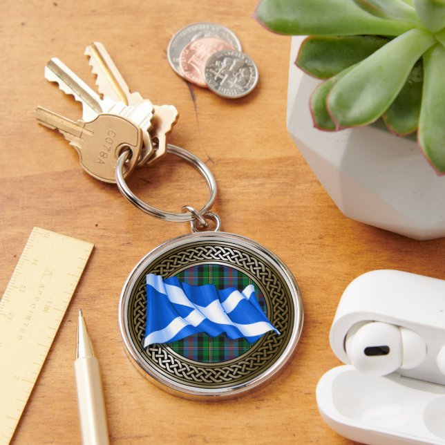 Clan Malcolm Tartan Knot & Flag Key Ring (Desk)