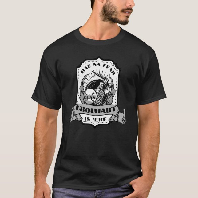 Clan Urquhart Swordsman Scottish Badge Highland Ga T-Shirt (Front)