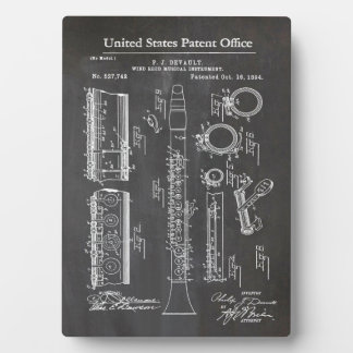 Clarinet with Musical Accents Plaque