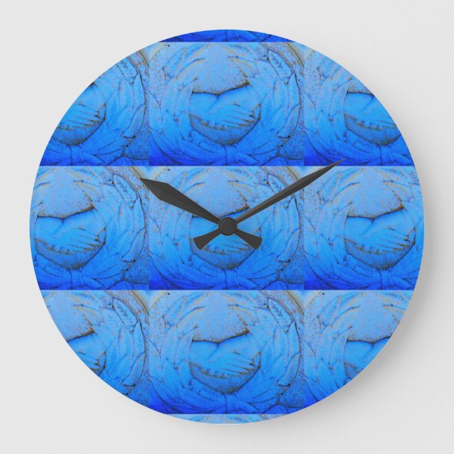clasped hands clock (Front)