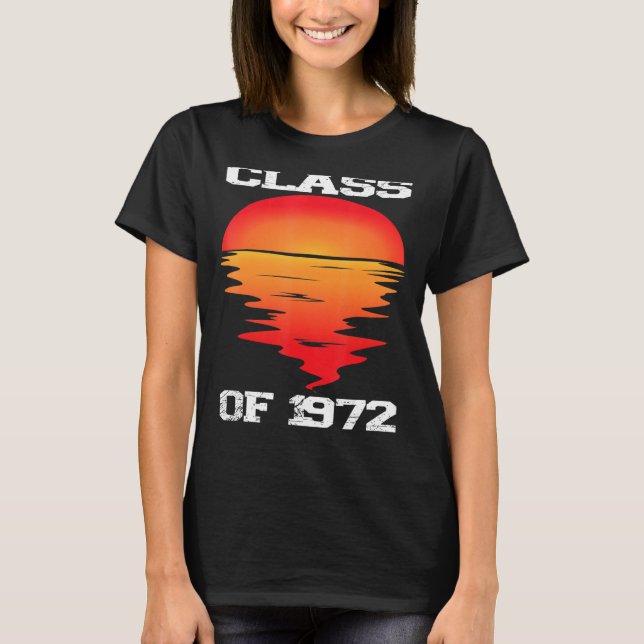 Class Of 1972  High School Retro Sunset 50th Reuni T-Shirt (Front)