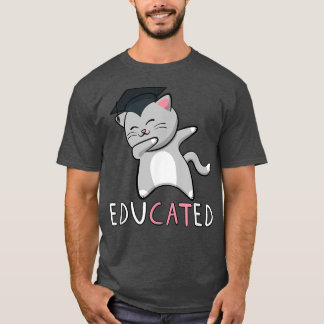 Class of 2022 Dabbing Cat Graduation T-Shirt