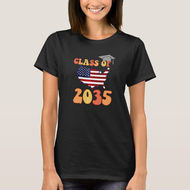 Class of 2035 Grow With Me First Day of School Gra T-Shirt (Front)