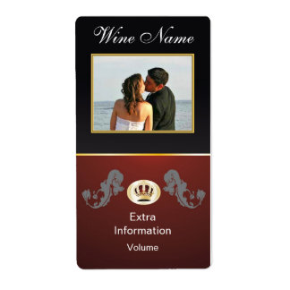 Class Royal Red Crown Black Wine Label With Kisses