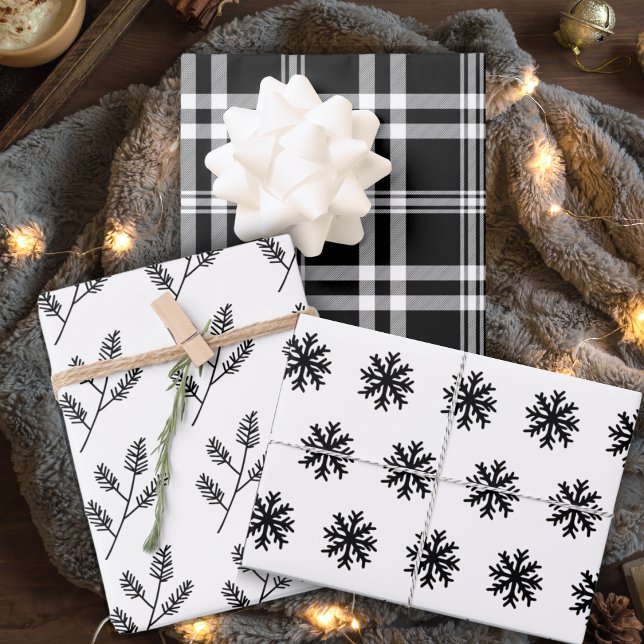 Classic Black And White Christmas Holiday Wrapping Paper Sheet (Classic Black And White Christmas Holiday Wrapping Paper Sheets)