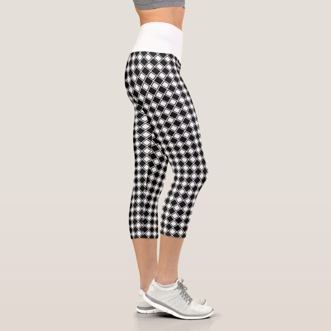 Classic Black White Diamond Chequered Pattern Yoga Capri Leggings (Right)