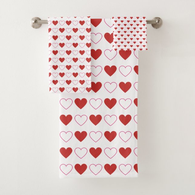 Classic Cute Hearts Red Pink White Pattern Bath Towel Set (Insitu)