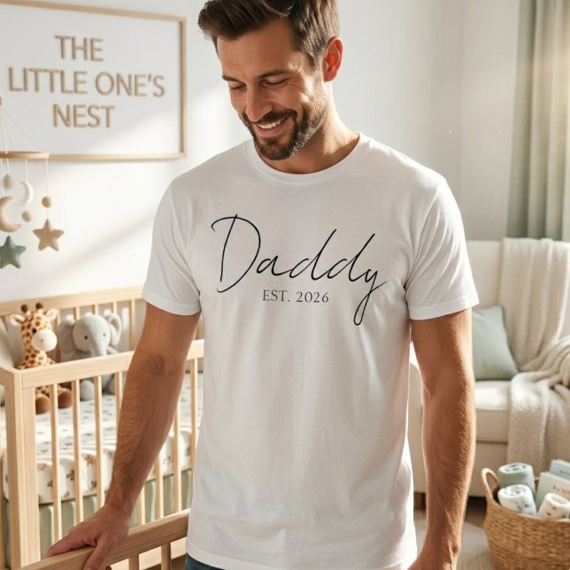 Classic Dad EST Year Simple Family Script Design T-Shirt (Creator Uploaded)
