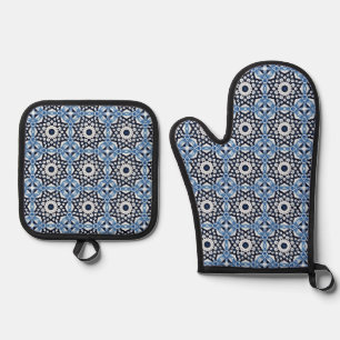 Classic Delft Bloom – Blue and White Floral Tile Oven Mitt & Pot Holder Set