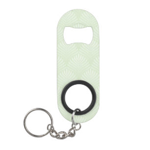 Classic foliage pattern in white and green