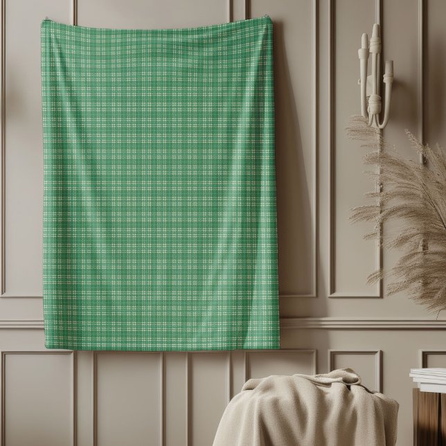 Classic Green Christmas Plaid Throw Blanket (Classic Green Christmas Plaid Throw Blanket)
