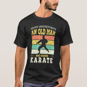 Classic Mens Retro Never Underestimate An Old Man T-Shirt