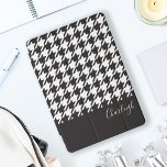 Classic Modern Black and White Houndstooth iPad Pro Cover<br><div class="desc">This design features a classic black and white houndstooth pattern. Combined with your own personalised text,  this composition creates a modern chic and unique iPad cover.</div>