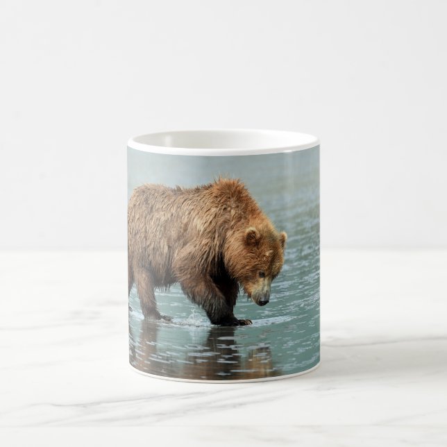 Classic Mug grizzly bear (Center)