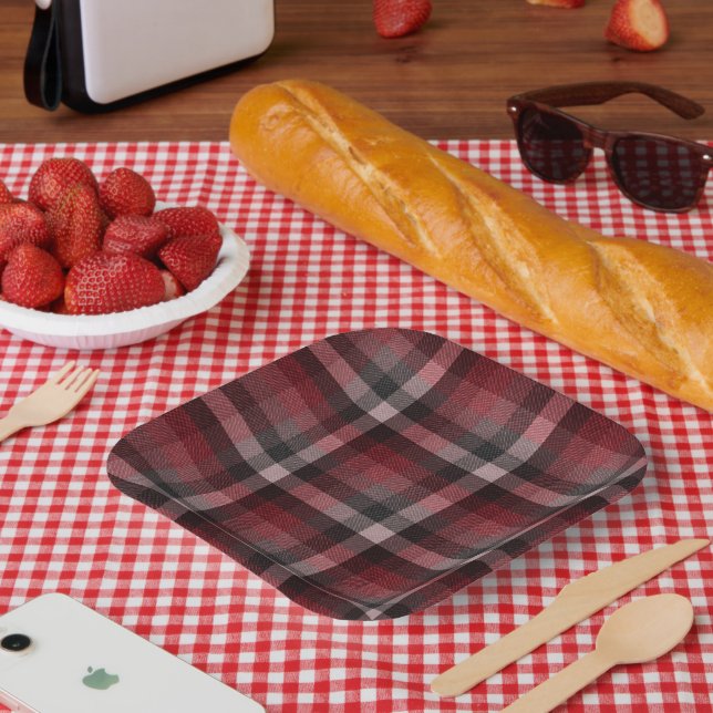 Classic red Tartan Plaid.  Paper Plate (Picnic)
