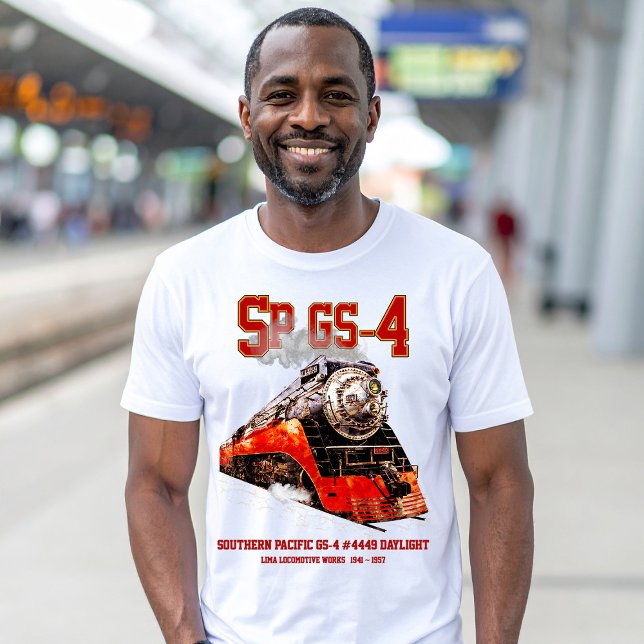 Classic Southern Pacific GS-4 Steam Locomotive T-Shirt (Southern Pacific GS-4 Daylight Steam Locomotive. Mens Basic T-Shirt)