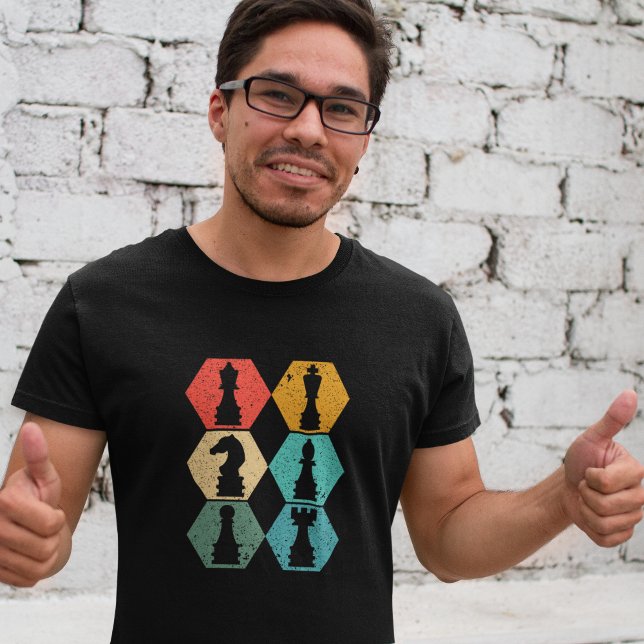 Classic Vintage Chess Pieces Sunset  T-Shirt (Classic Vintage Chess Pieces Sunset T-Shirt)