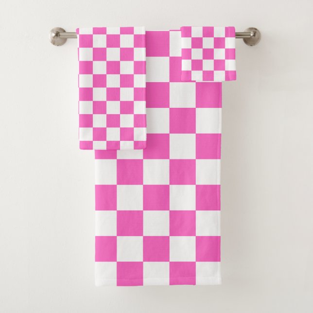 Classic visual pink chequerboard  bath towel set (Insitu)