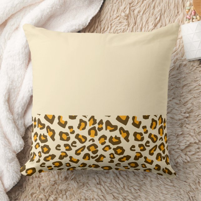Classic Wild Leopard Print Pattern Cushion (Blanket)