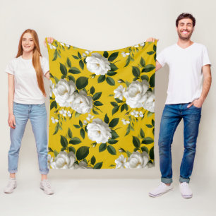 Classic Yellow Rose White Floral Pattern Fleece Blanket