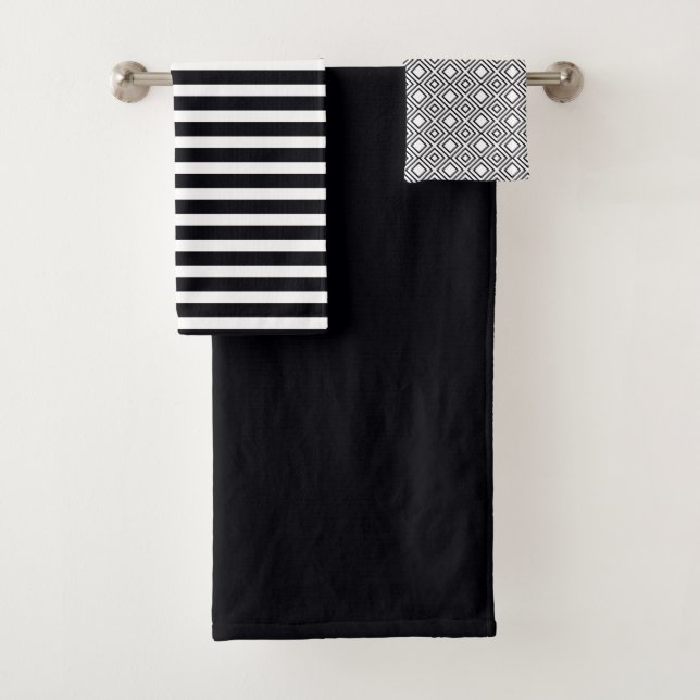 Classy Black And White Bath Towel Set (Insitu)