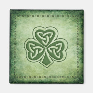 Classy grundge Irish lucky shamrock Magnet
