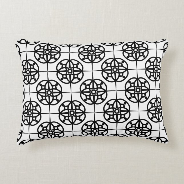 Classy Retro Vibe Geometric Pattern Decorative Cushion (Front)