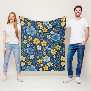 Classy Shabby Chic French Floral Art Pattern Duvet Fleece Blanket