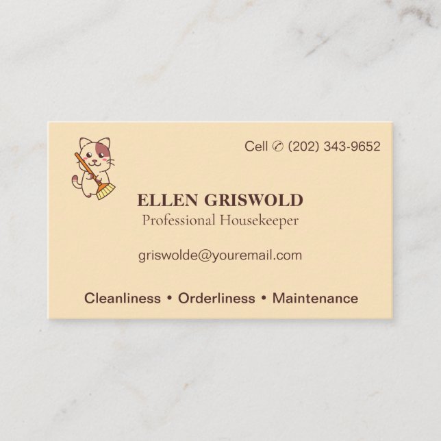 Cleaning Housekeeper | Basic Matte Business Card (Front)