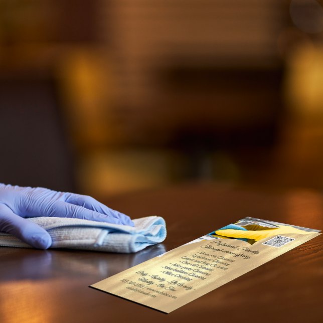 Cleaning Services House Keeping QRCode Photo Gold Business Card (Cleaning Services House Keeping QRCode Photo Gold Business Card)