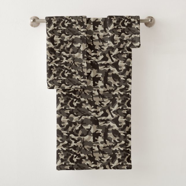Close Quarter Camouflage Bath Towel Set (Insitu)