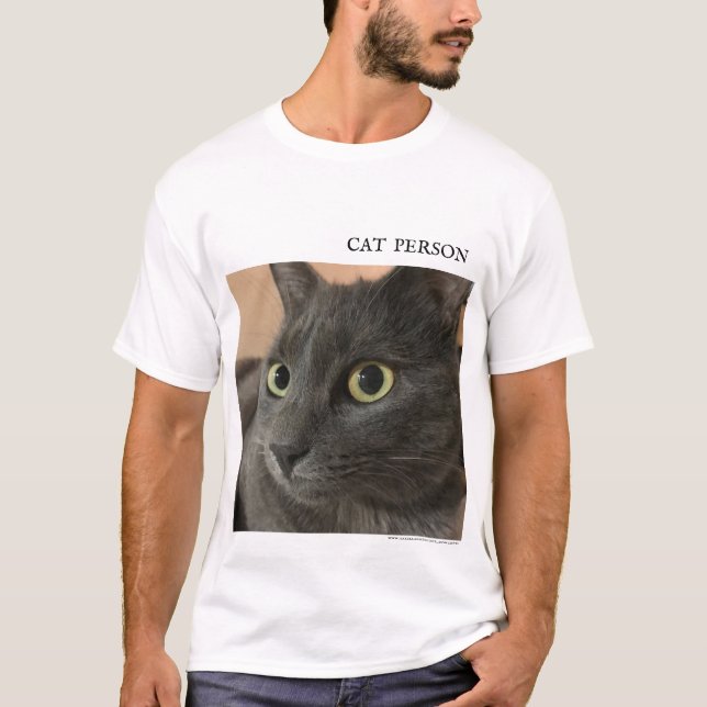 Close up of a beautiful cat's face, for cat lovers T-Shirt (Front)