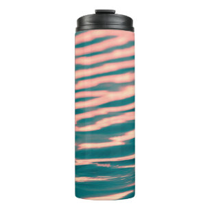 Close-up photo of calm body of w thermal tumbler