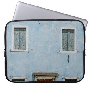 CLOSED WINDOWS AND DOOR LAPTOP SLEEVE