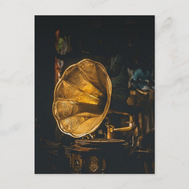 closeup gramophone postcard (Front)